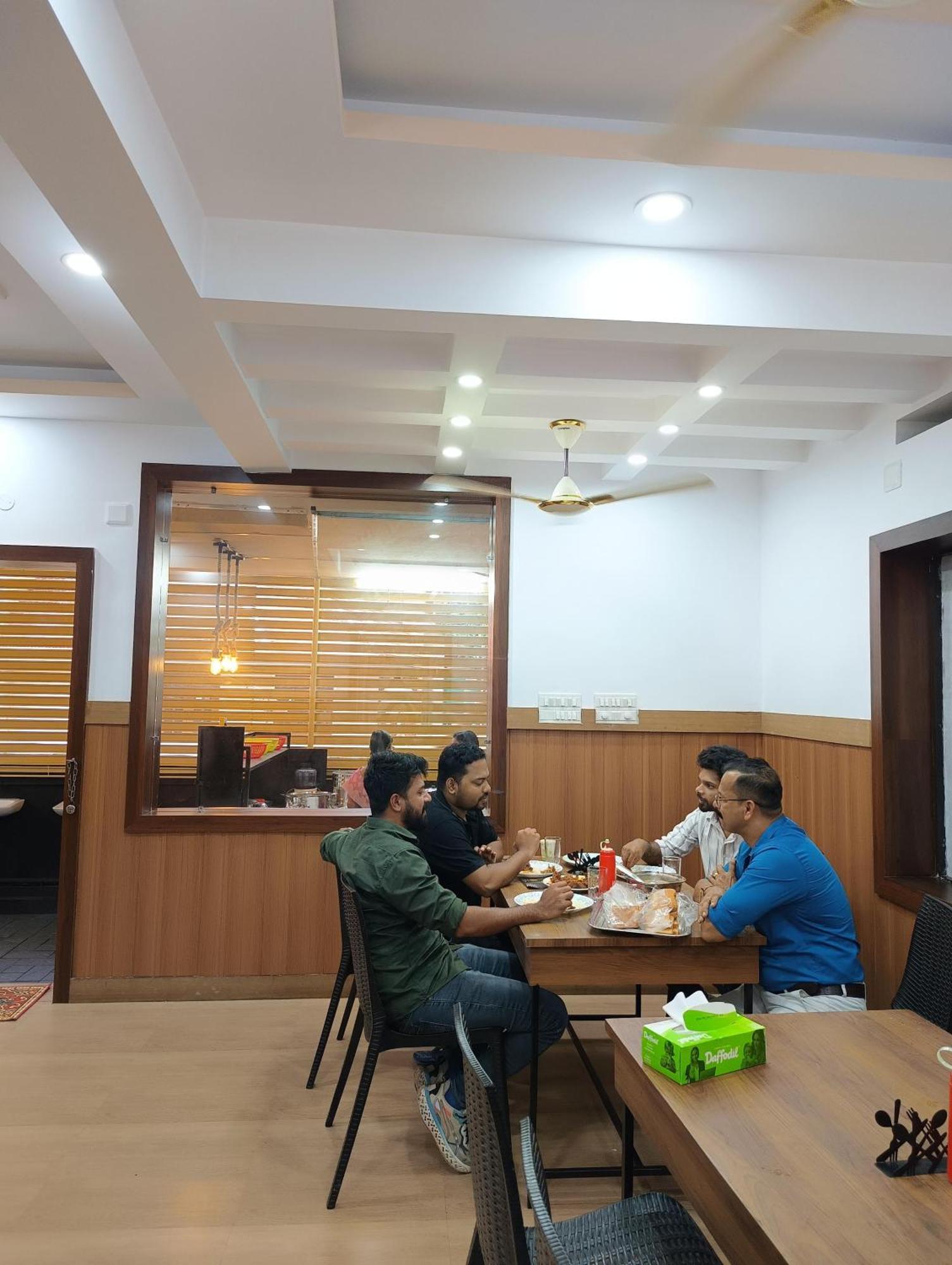 Blue Bell Cochin Airport Hotel Nedumbassery Eksteriør billede